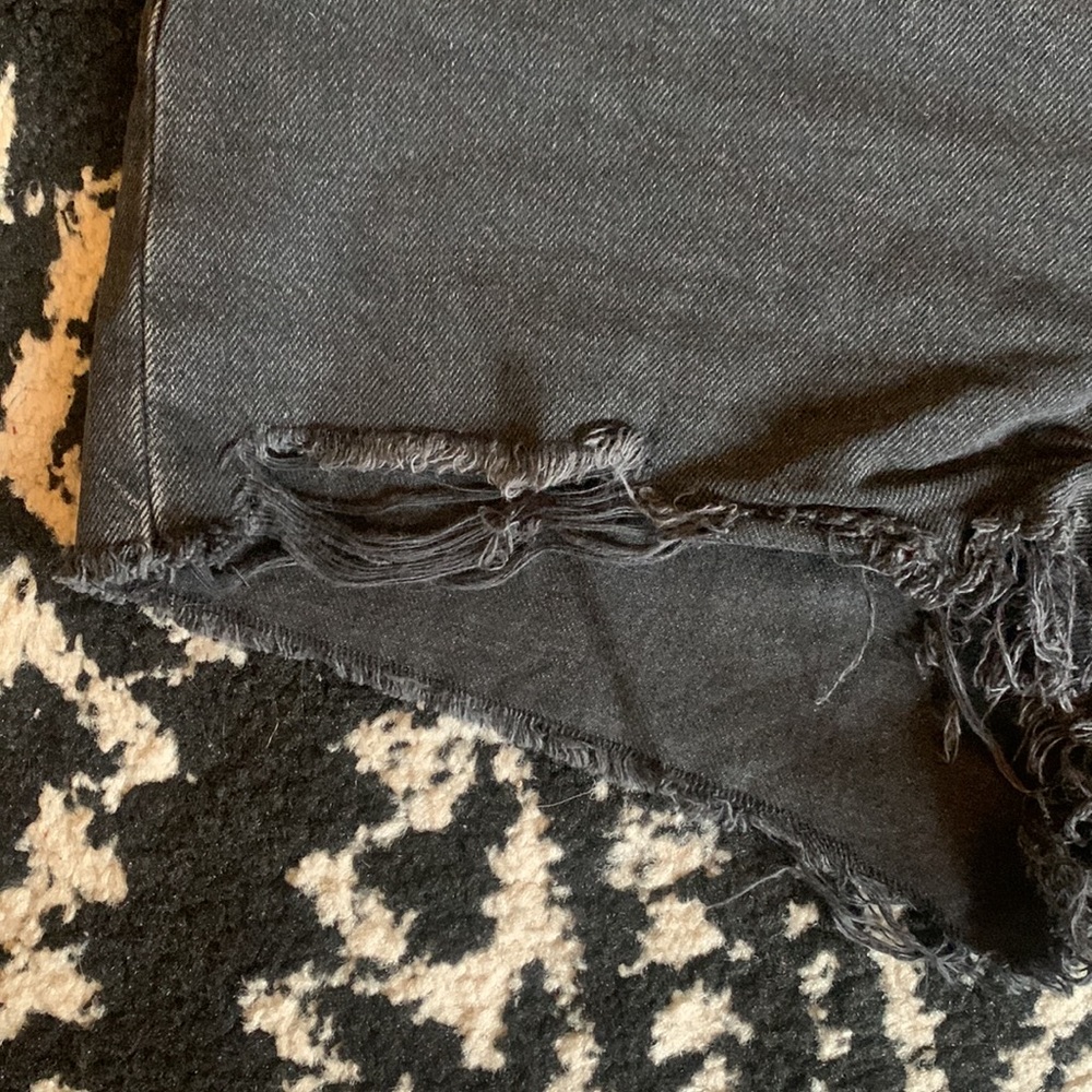 Levi’s 501 Shorts, Size 29 - Picture 2 of 4